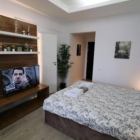 Charming City Center Apartment - Free Minibar Bucureşti Exterior foto