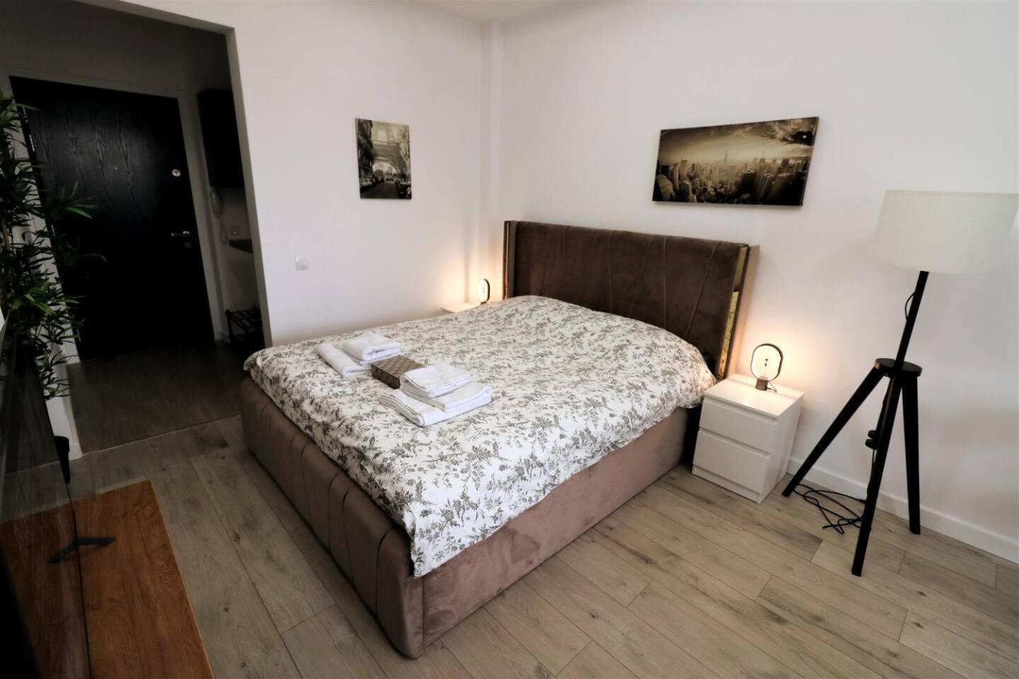 Charming City Center Apartment - Free Minibar Bucureşti Exterior foto