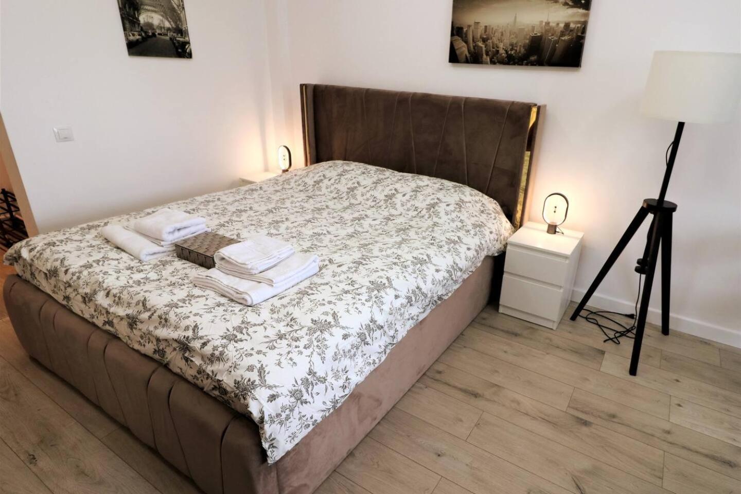 Charming City Center Apartment - Free Minibar Bucureşti Exterior foto